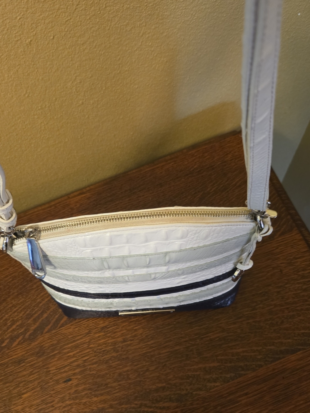 Brahmin Mini Duxbury Crossbody/ Shoulder Bag - Picture 5 of 16